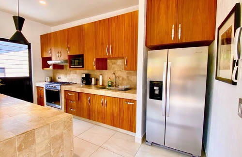 San Antonio Tlayacapan House | Beautifully Renovated 1 Bedroom Guest House in Ajijic - Walk to Everything