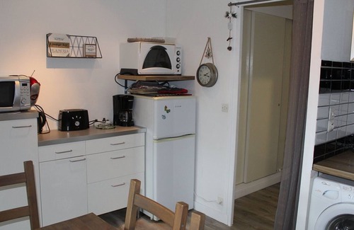 Laveissiere Apartment | Beautifully renovated T2 apartment with balcony at the ski slope