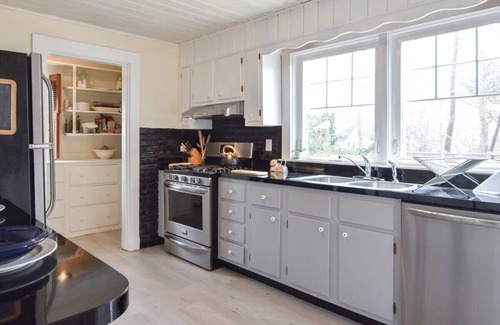 Harwich Center House | Beautifully Renovated in Harwich Center!