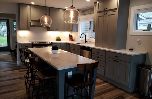 Marcellus House | Beautifully renovated lakefront house 2 hrs from Chicago on 600 acre lake