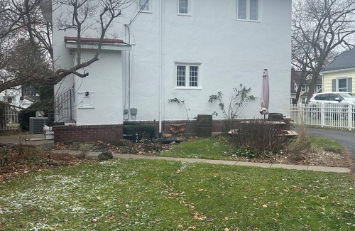 Rochester House | Beautifully Renovated and Updated Entire 4BR 2.5Ba Home in Brighton/Roc Sleeps 9