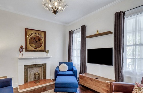 Thomas Square Apartment | Beautifully Renovated Historic Bungalow w/ Yard + Parking by Lucky Savannah
