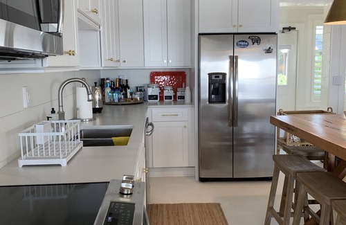 Panacea House | BEAUTIFULLY RESTORED BEACHFRONT COTTAGE ON SECLUDED ST. TERESA BEACH. SLEEPS 6!
