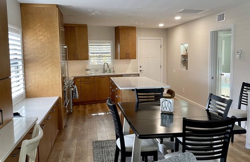 Belleair Beach Condo | Beautifully Updated Beachside Condo!