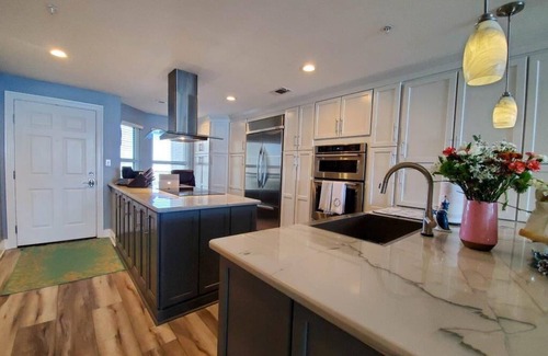 Navarre Beach Condo | Beautifully upgraded 2 bedroom beachfront condo in Pearl #403 on Navarre Beach.