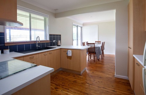 Wallaga Lake House | Beauty Point Retreat - 100 O'Connell's Point Road,