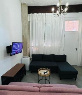 Carabanchel Apartment | BeautyFlat for Six by ElenaHost