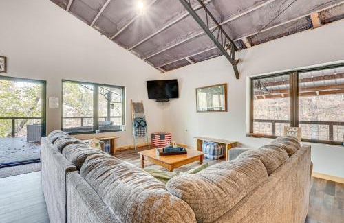 Garfield House | Beaver Lake Home on 3 Acres with Lake Access!