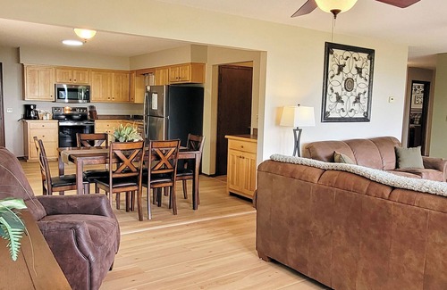 Sylvan Shores House | Beaver Lake House w/Game Room, Lake View, Dock Access Swim Deck, Eureka Springs