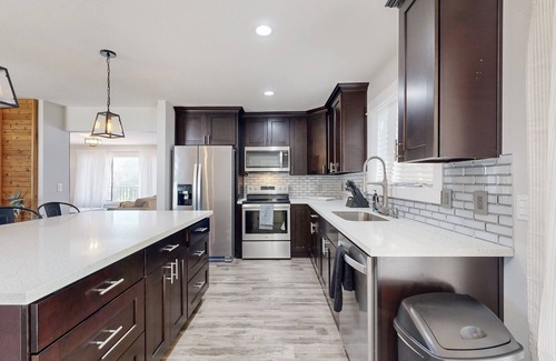 Beaverton House | Beaverton Bliss, where luxury meets tranquility with mountain views