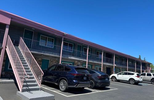 Beaverton Hotel | Beaverton Budget Inn by Capital O Portland