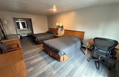 Beaverton Hotel | Beaverton Budget Inn by Capital O Portland
