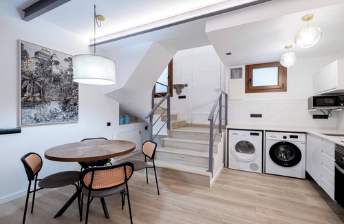 Les Corts Apartment | BeBarceloner Eixample Duplex