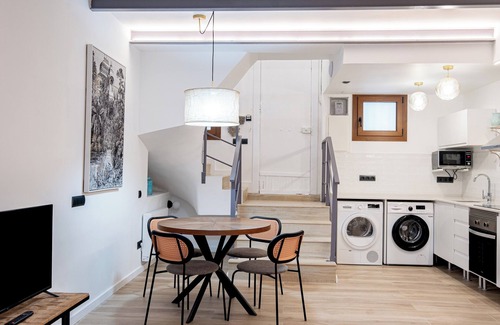 Les Corts Apartment | BeBarceloner Eixample Duplex