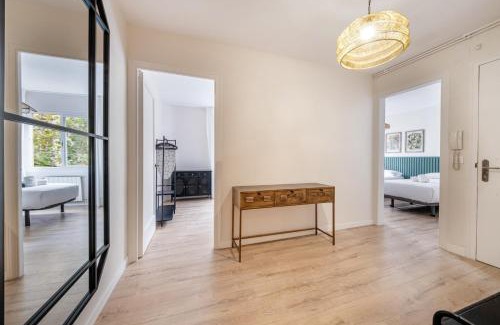 El Baix Guinardo Apartment | BeBarceloner Eixample Apartments- 4 bedrooms