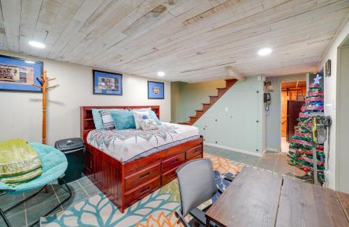 Beckley Apartment | Beckley Studio with Private Hot Tub and Home Gym!