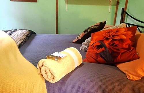 Dunedin Bed & Breakfast | Bed and Breakfast with outdoor bath. Close to wildlife, walks and beaches. nn