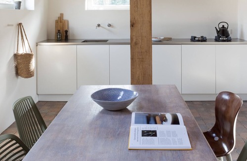 Wintelre House | Bed + Barn BRUURS, an authentic barn, a place to stay in the Netherlands.