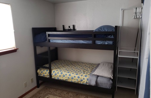Aurora Bed & Breakfast | Bed with Meals Included