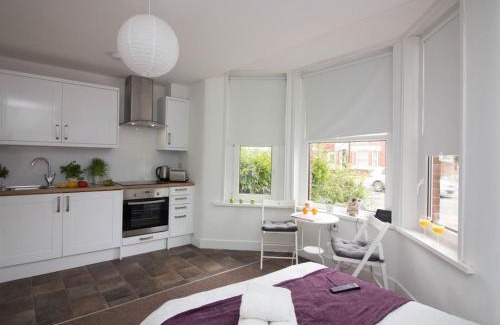 Eastleigh Apartment | Beddoe Apartments Premier Lodge Eastleigh near Winchester and Southampton