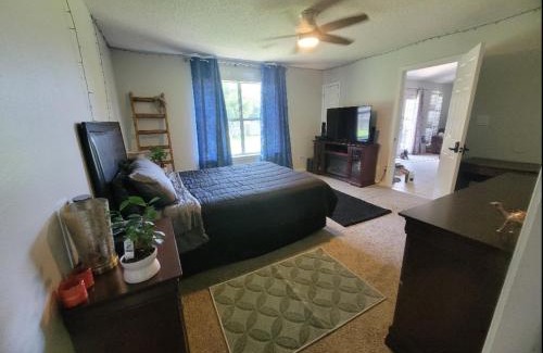 Ono Island House | Bedroom Four minutes from beach