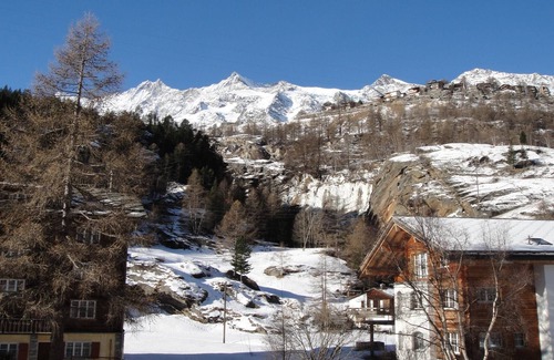 Saas Grund Apartment | Bedroom Retreat in Saas Valley