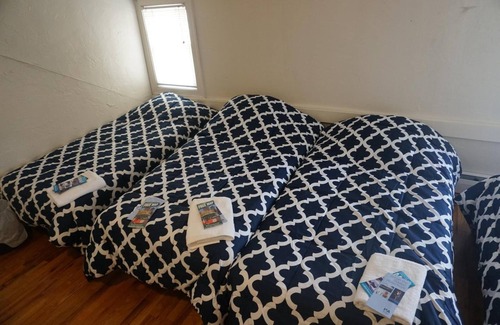 Hyde Square House | Bedrooms near Fenway & Downtown Boston