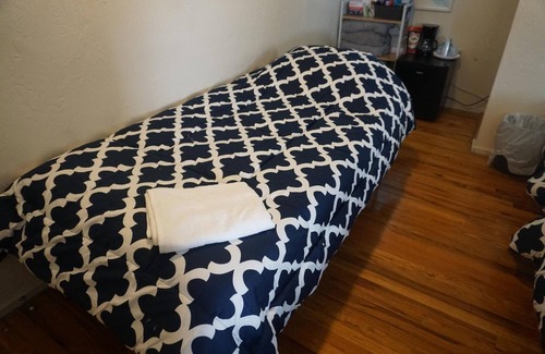 Hyde Square House | Bedrooms near Fenway & Downtown Boston