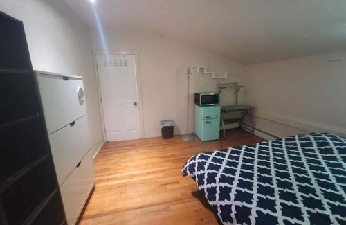 Hyde Square House | Bedrooms near Fenway & Downtown Boston