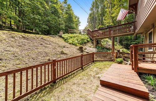 Beech Mountain Ski Chalet | Bee & Bae Hideaway