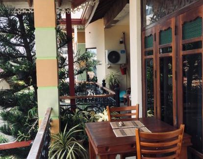 Daluwakotuwa Bed & Breakfast | Bee Nest Bed & Breakfast