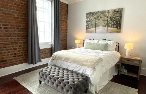 Historic District - North Apartment | Bee on Broughton - Astonishing Home Downtown SAV