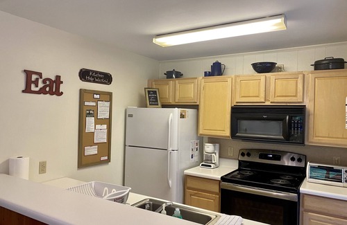 Beech Mountain Condo | Beech Mountain Condo Sleeps 5; Go to Ski Beech