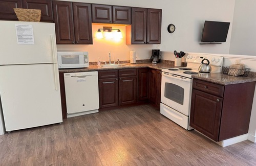 Southwest Harbor House | Beech Mountain Townhouse