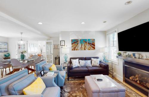 Provincetown Apartment | Beech Tree Retreat