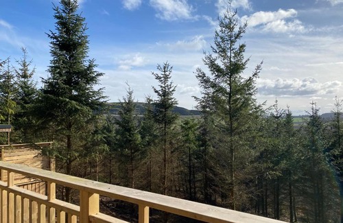 Cupar Apartment | Beechnut Lodge with Hot Tub