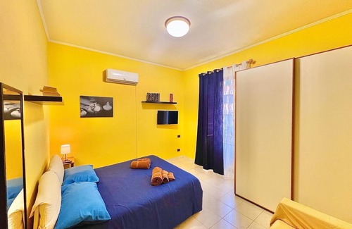 Quartiere XXIII Alessandrino Apartment | BEGONIE HOUSE Spacious, bright and colorful apartment in Centocelle.
