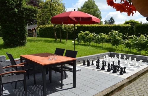 Kalterherberg House | BEI SCHMEDTE family-friendly and quiet, with playrooms, terrace with barbecue