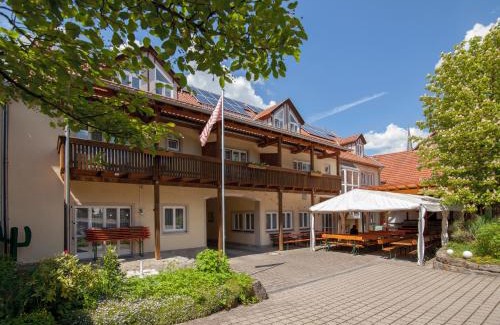 Mittelstreu Hotel | Bei Storaths