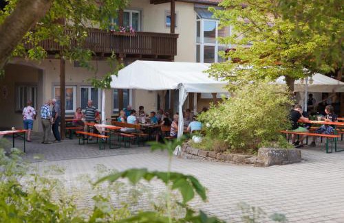 Mittelstreu Hotel | Bei Storaths