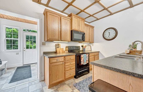 Siloam Springs House | Beit Shalom (House of Peace)