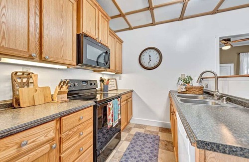 Siloam Springs House | Beit Shalom (House of Peace)