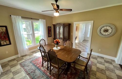 Siloam Springs House | Beit Shalom- House of Peace Family