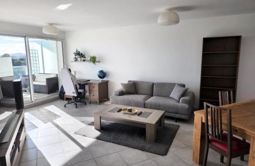 Port Marianne Apartment | Bel Appartement avec Terrasse et Clim