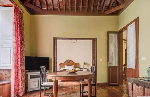 Historical Center House | Belvilla by OYO La VicarÃ­a