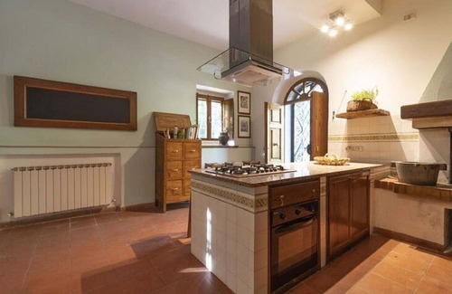 Reggello Villa | Belvilla by OYO Tasteful villa with bubble bath