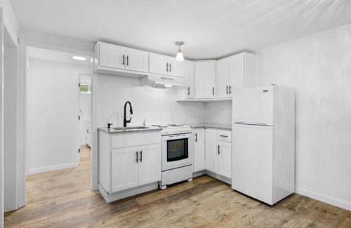 Mashpee House | Bela Vida - Steps to John's Pond, Spacious, 4 Bedroom, 3 Bathroom, Sleeps 10