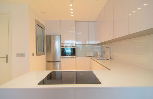 New Golden Mile Apartment | Belaire 4 bedroom apartment with terrace and shared pools