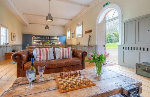 Sudbury House | Belchamp Hall Hayloft and Stables