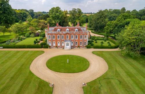 Sudbury House | Belchamp Hall Hayloft and Stables